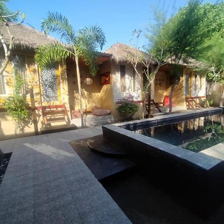 The Huts Villa Gili Trawangan Exterior photo